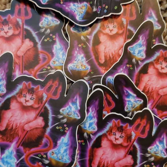 Mixed sticker packs of orginal designs of LOOP cat - Picture 4 of 4